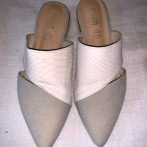 ViCi- Mi.iM “Epic” Mule- White/ Grey, size 9